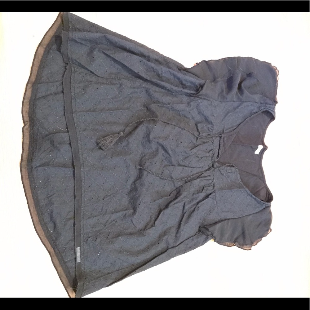 Hollister Flounce top